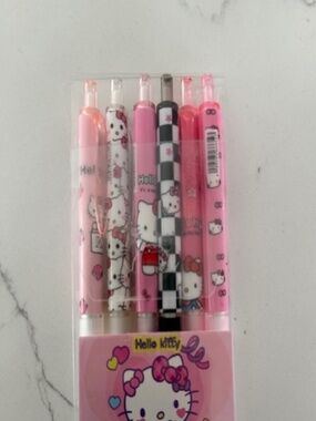 Hello Kitty Pen set